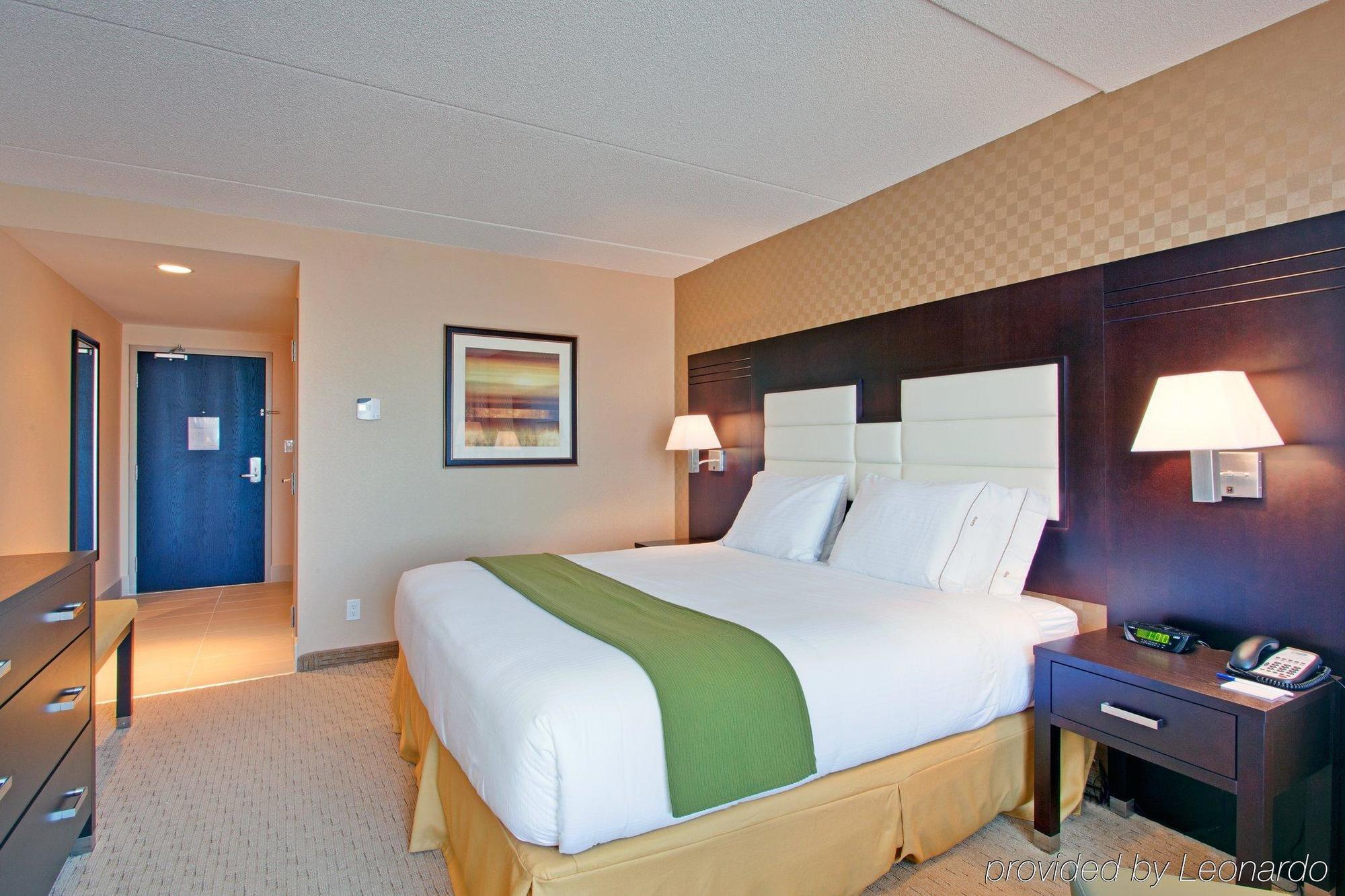 Holiday Inn Express Hotel & Suites Ottawa West-Nepean, An Ihg Hotel Ruang foto